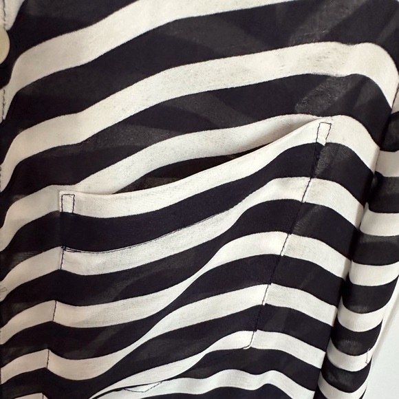 Banana Republic sheer striped blouse-XS - Picture 2 of 6